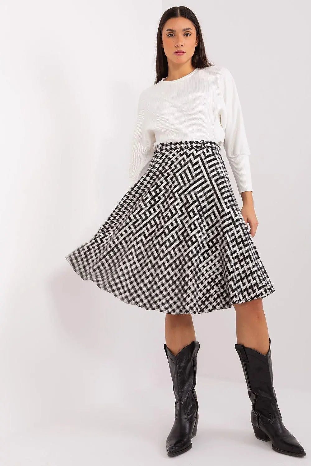 Lakerta elegant knit skirt - Honesty Sales