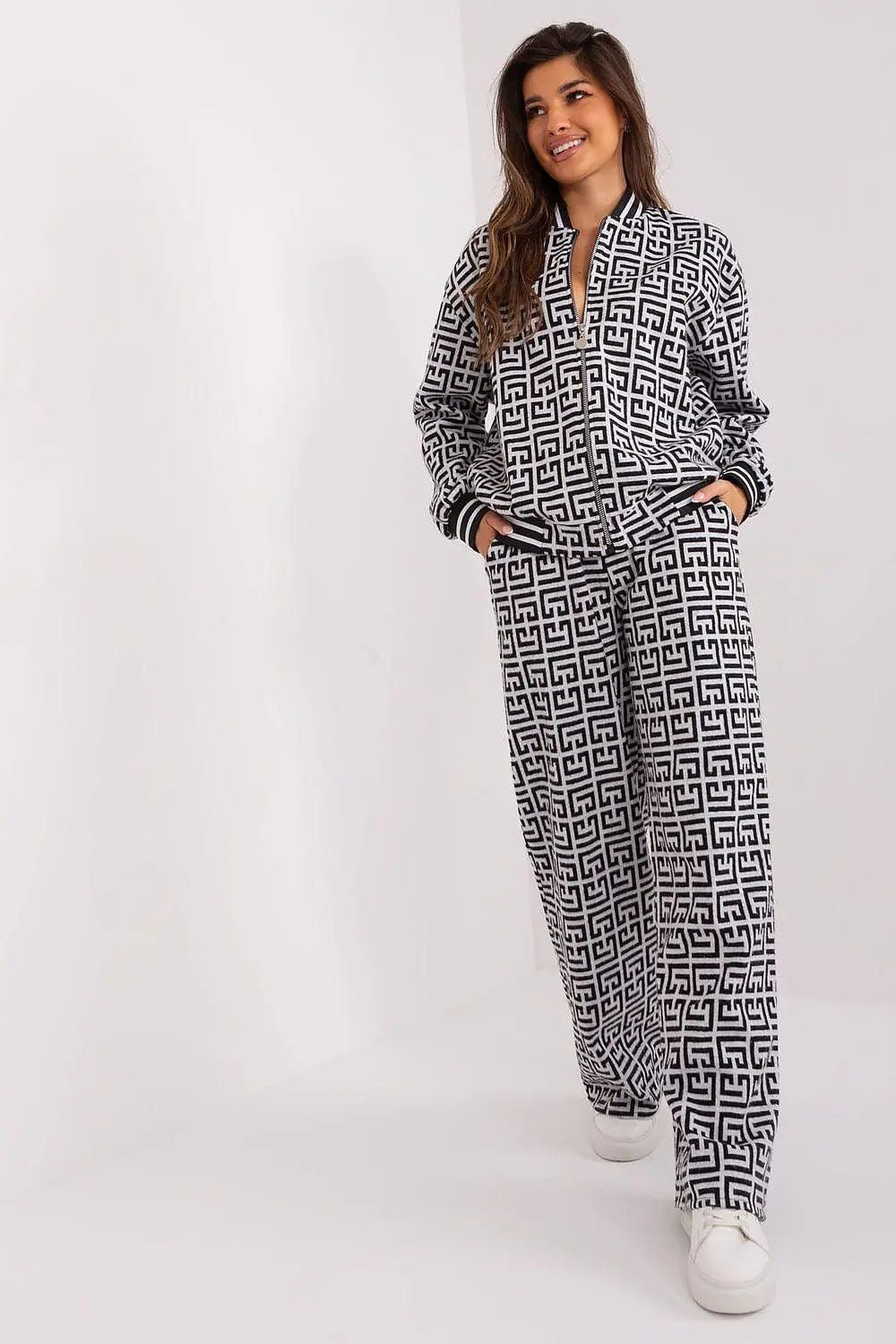 Lakerta zippered sweatshirt with pants - Honesty Sales