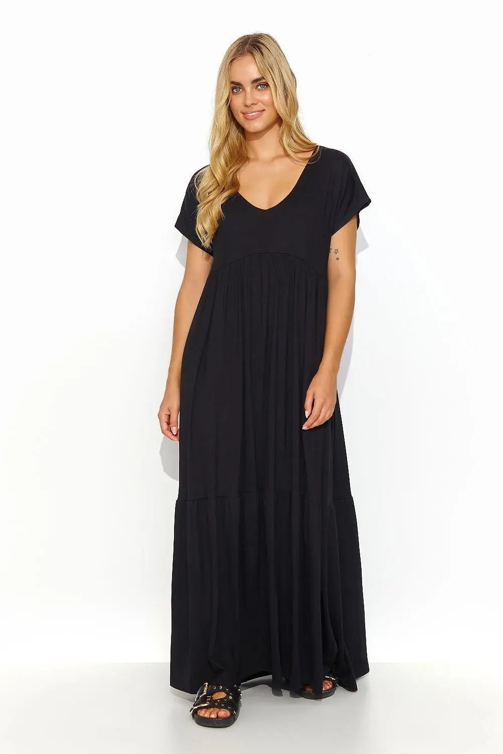 Makadamia airy, casual and fashionable maxi dress - Honesty Sales