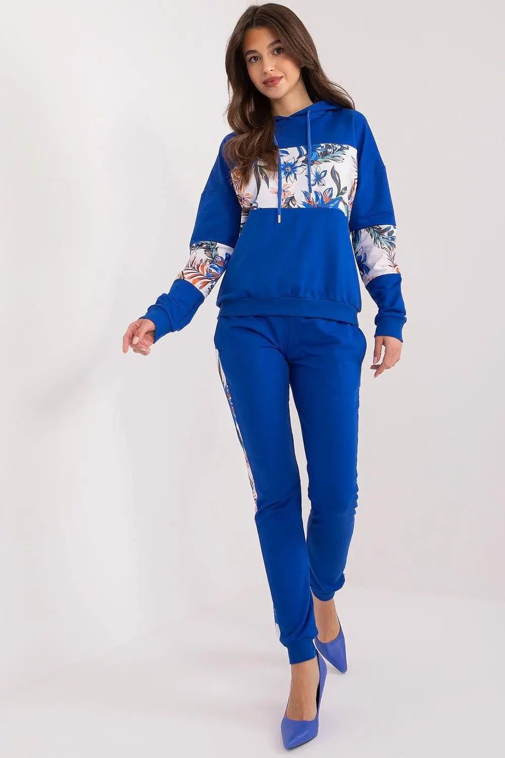 Relevance long-sleeve sweatshirt and hoodie - Honesty Sales
