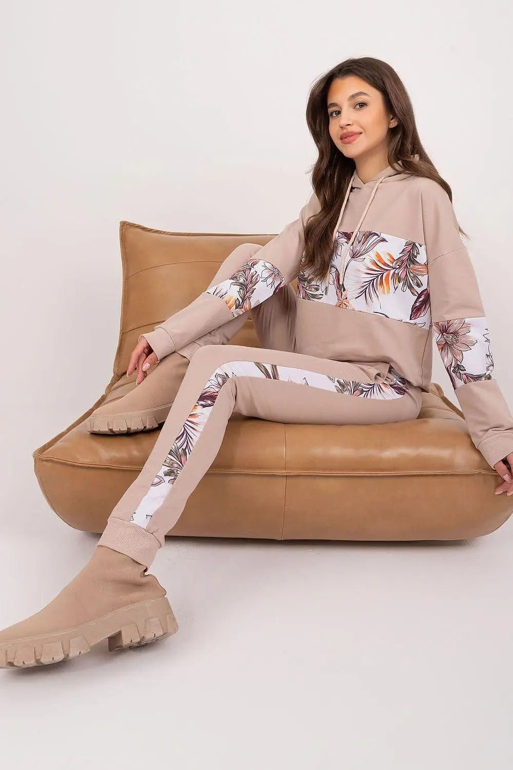 Relevance long-sleeve sweatshirt and hoodie - Honesty Sales
