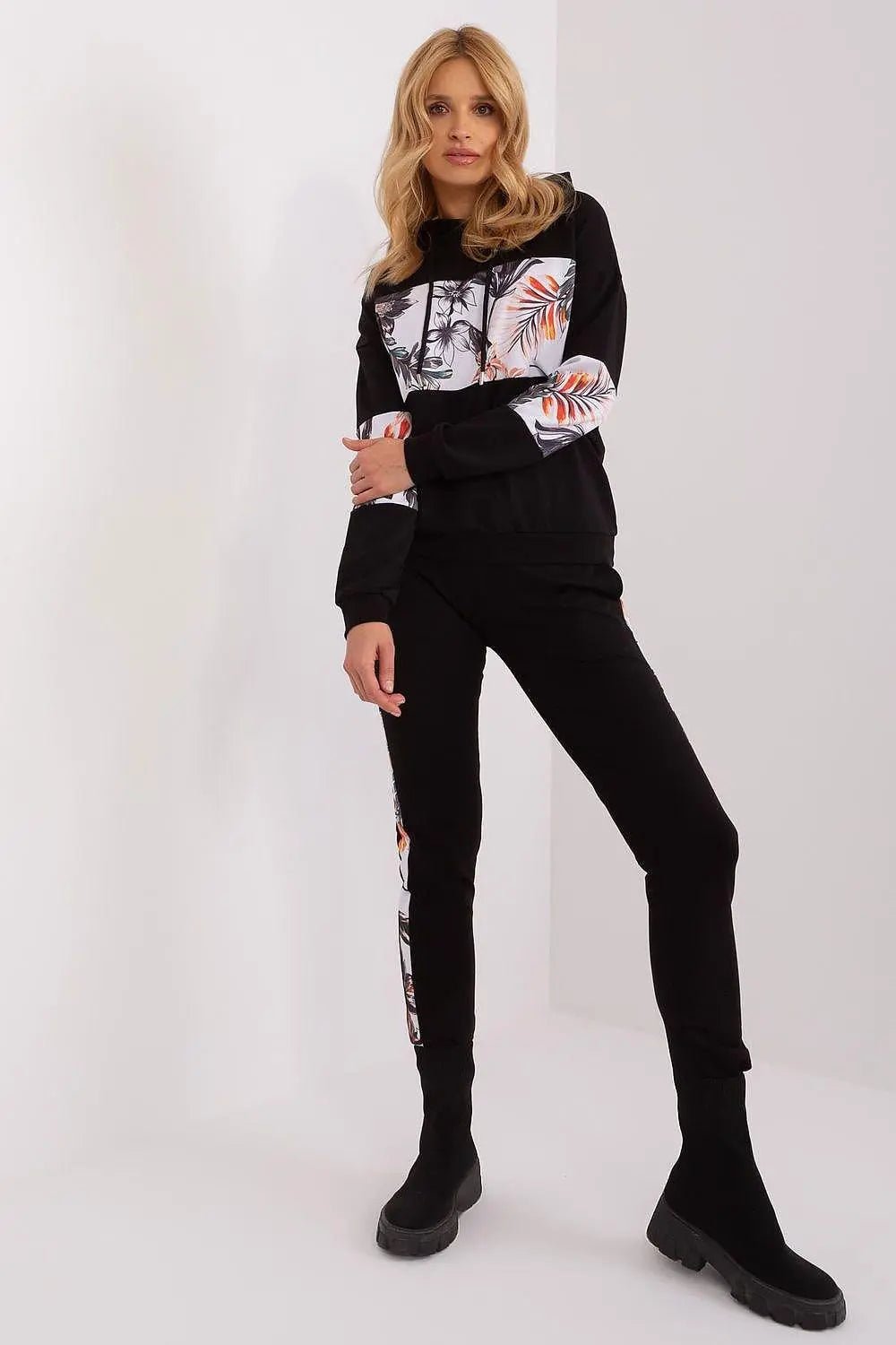 Relevance long-sleeve sweatshirt and hoodie - Honesty Sales