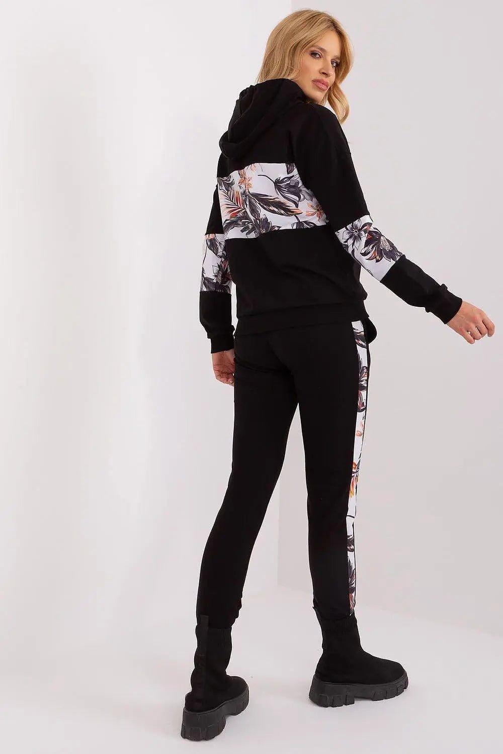 Relevance long-sleeve sweatshirt and hoodie - Honesty Sales