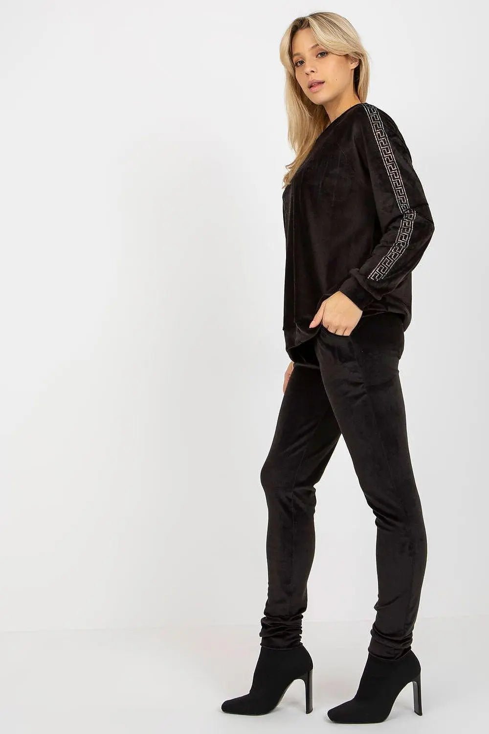 Relevance Velour blouse and long pants set - Honesty Sales