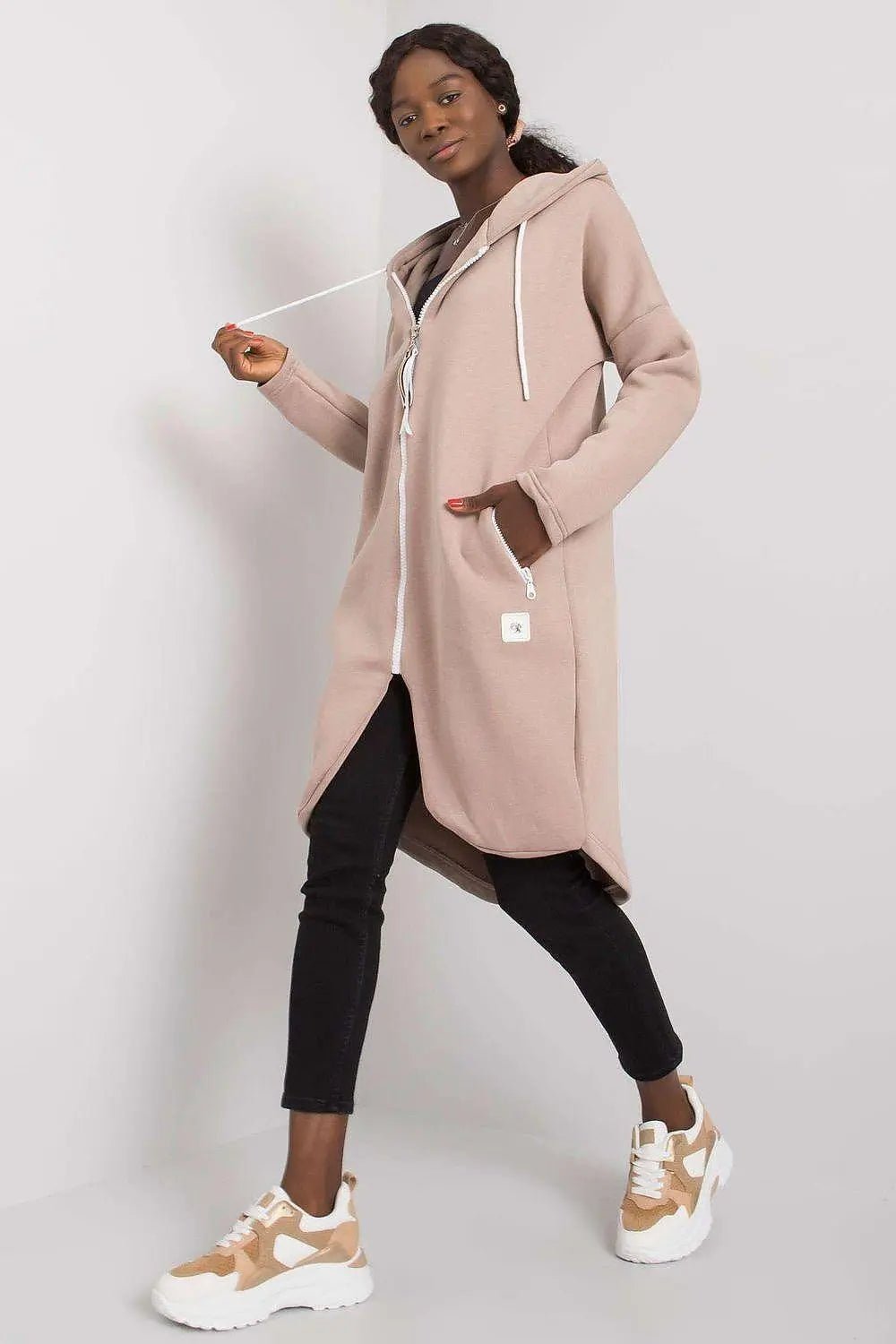 Relevance Womens sweatshirt with an extended cut - Honesty Sales