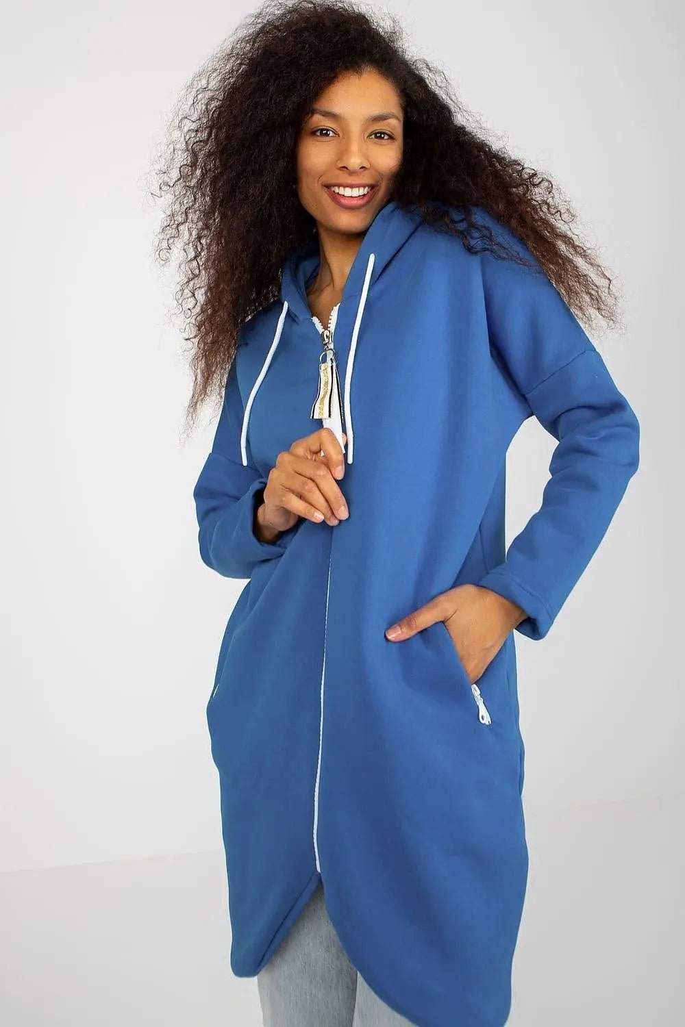 Relevance Womens sweatshirt with an extended cut - Honesty Sales