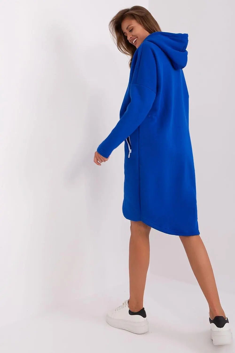 Relevance Womens sweatshirt with an extended cut - Honesty Sales