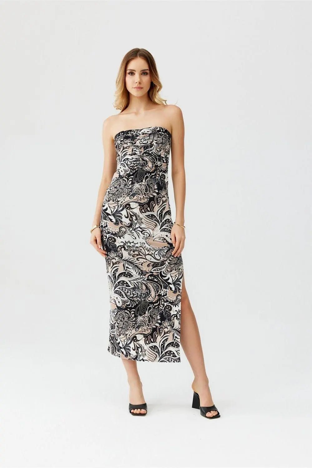 Roco Fashion elastic patterned zuri dress - Honesty Sales
