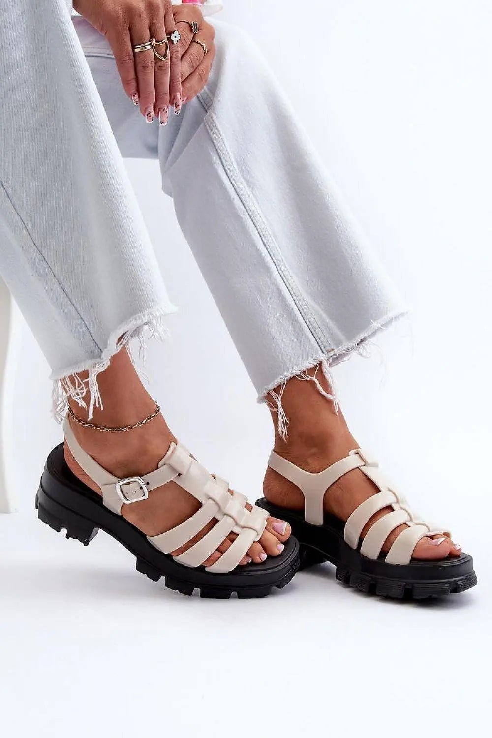 Sandals model 198045 Step in style - Honesty Sales