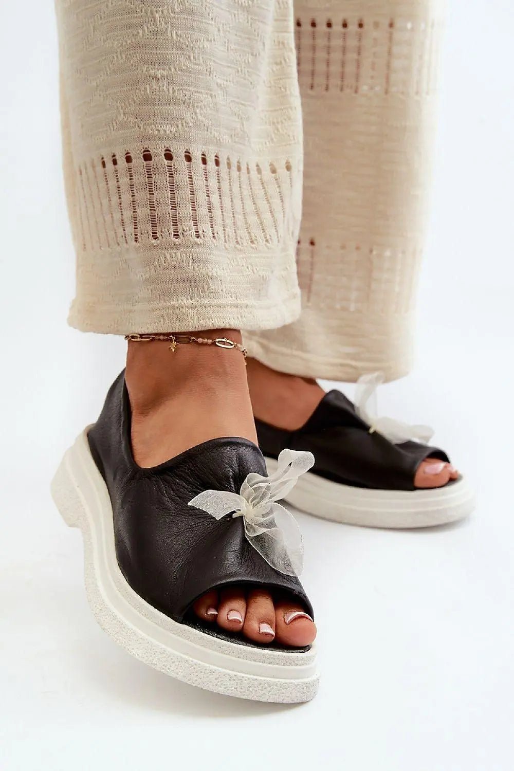 Sandals model 198406 Step in style - Honesty Sales
