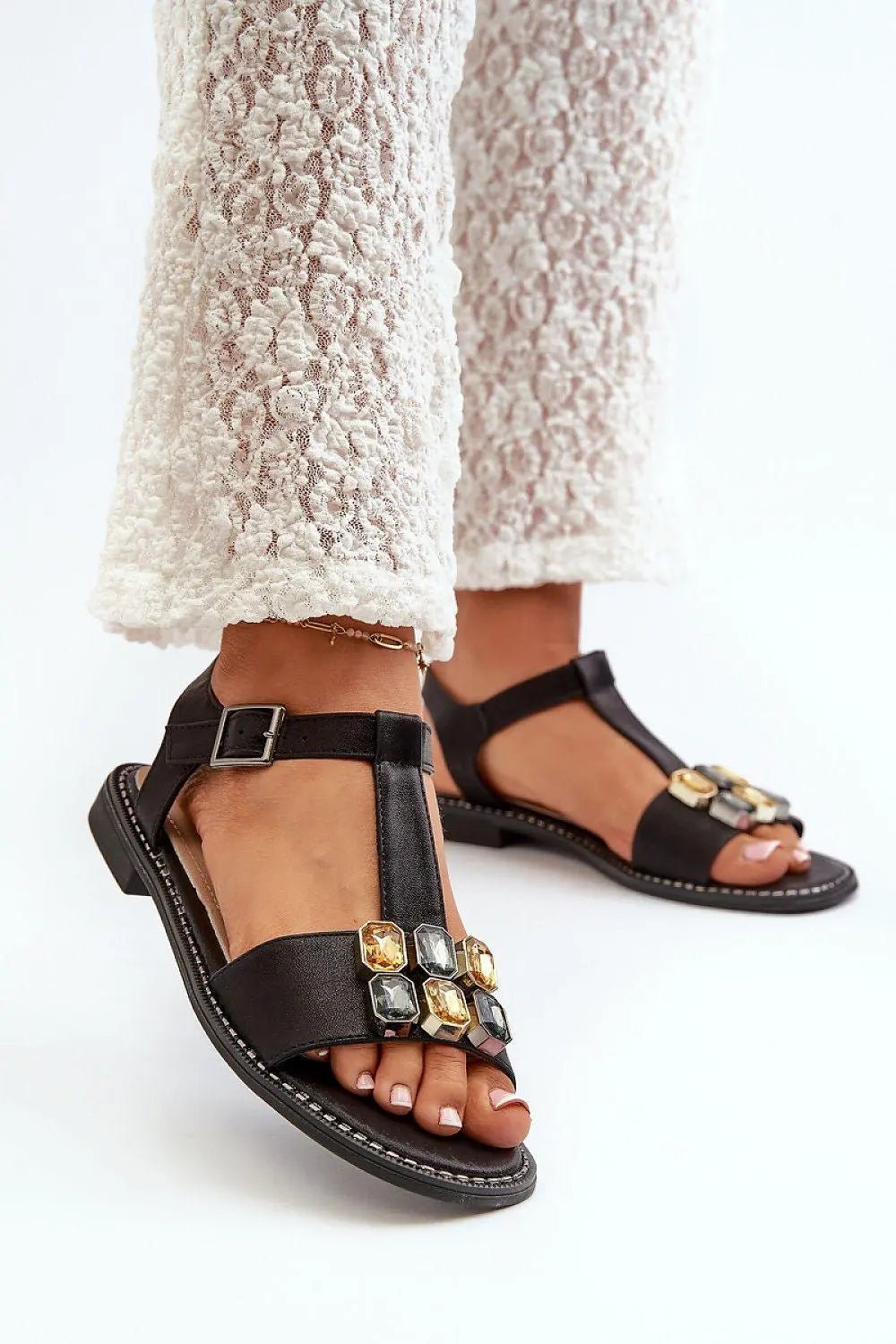 Sandals model 198409 Step in style - Honesty Sales