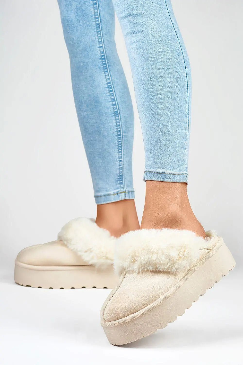 Slippers model 191320 PRIMO - Honesty Sales