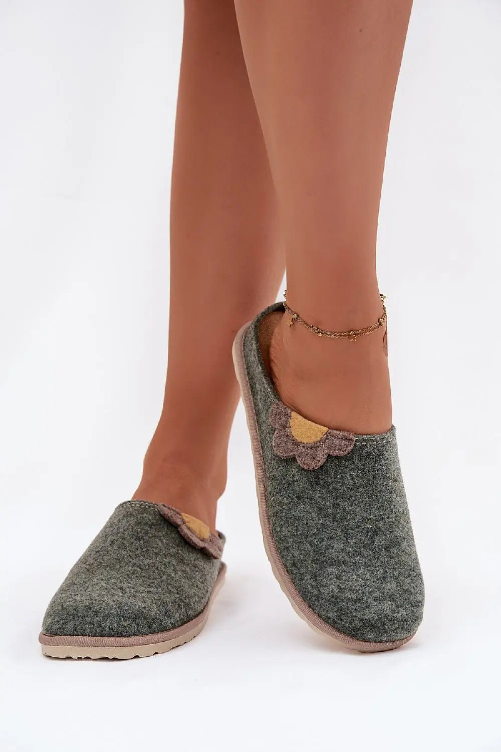 Slippers model 220063 Step in style - Honesty Sales