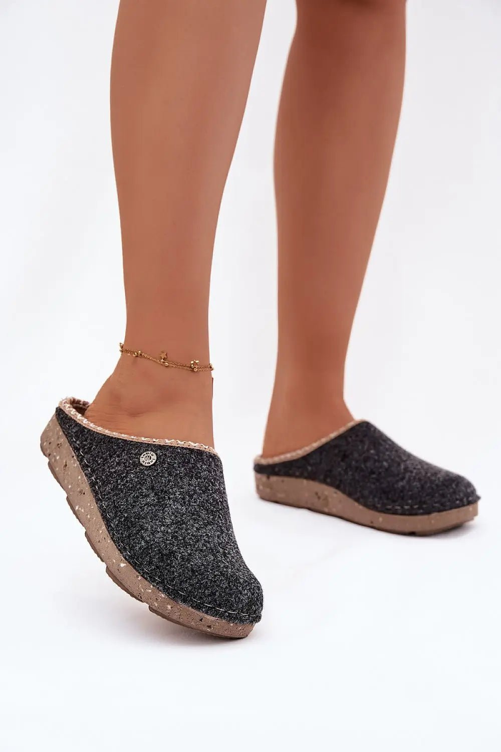 Slippers model 222276 Step in style - Honesty Sales