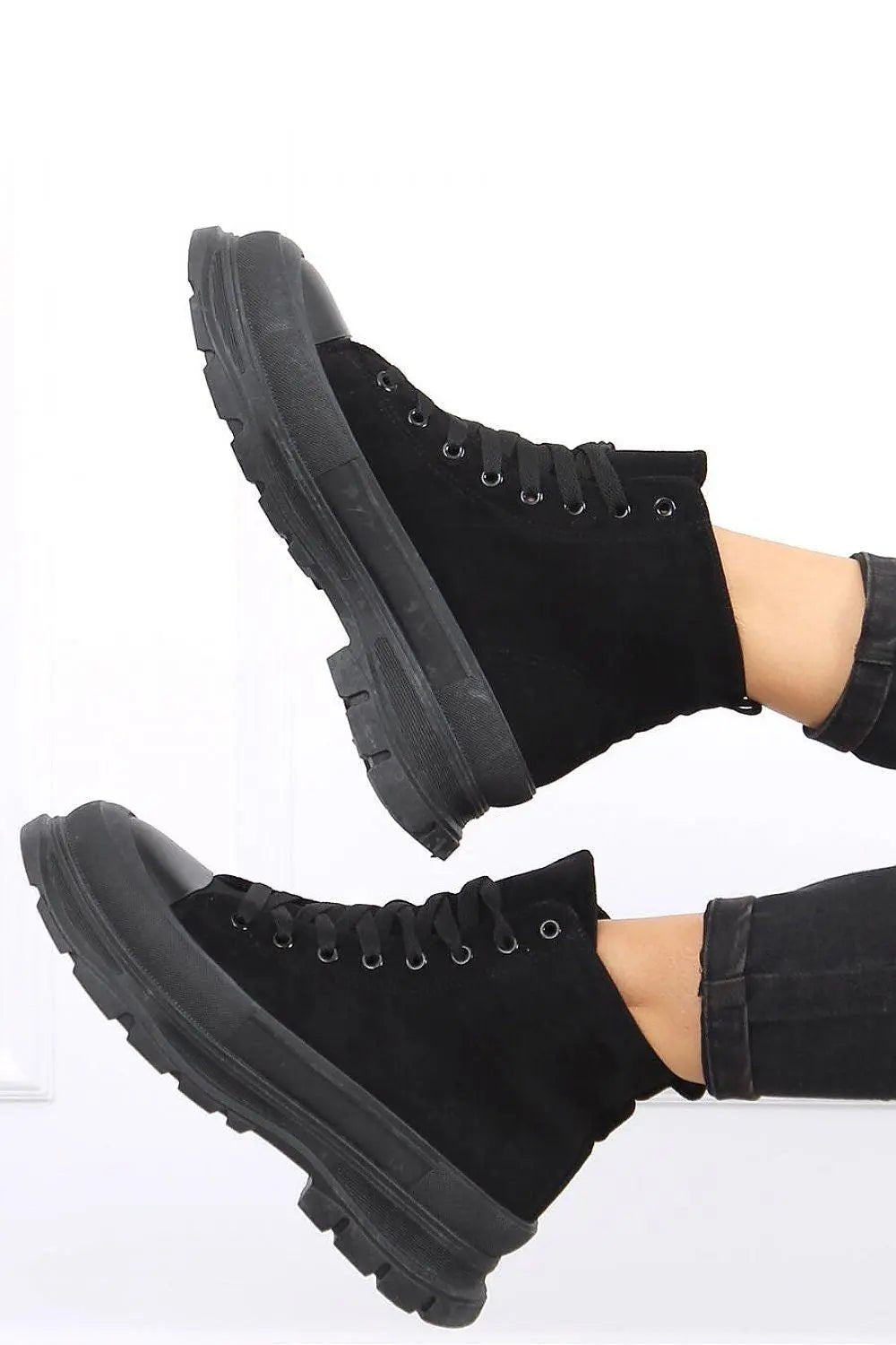 Sneakers model 163009 Inello - Honesty Sales