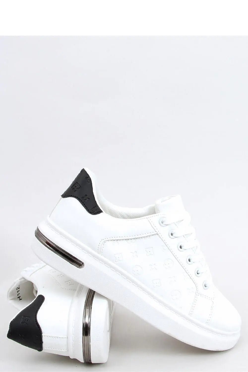Sneakers model 163894 Inello - Honesty Sales
