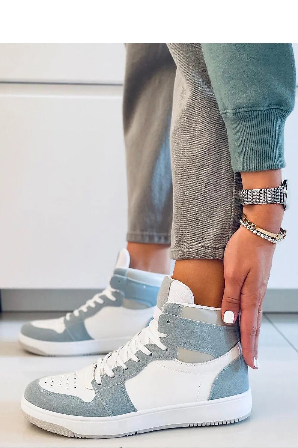 Sneakers model 170605 Inello - Honesty Sales