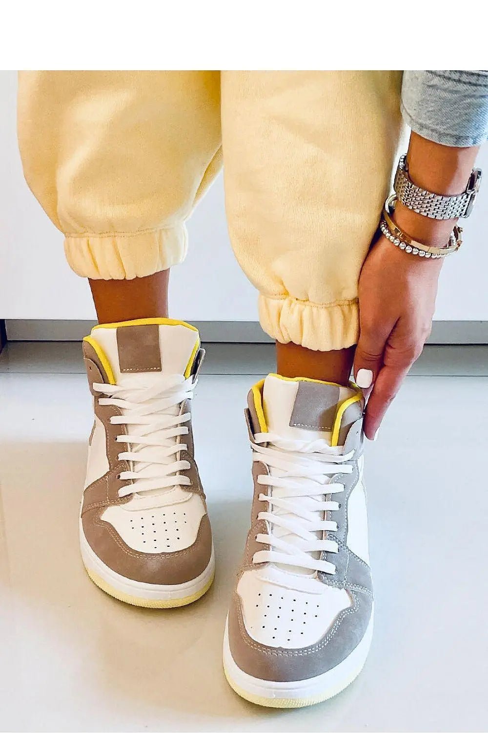 Sneakers model 170606 Inello - Honesty Sales