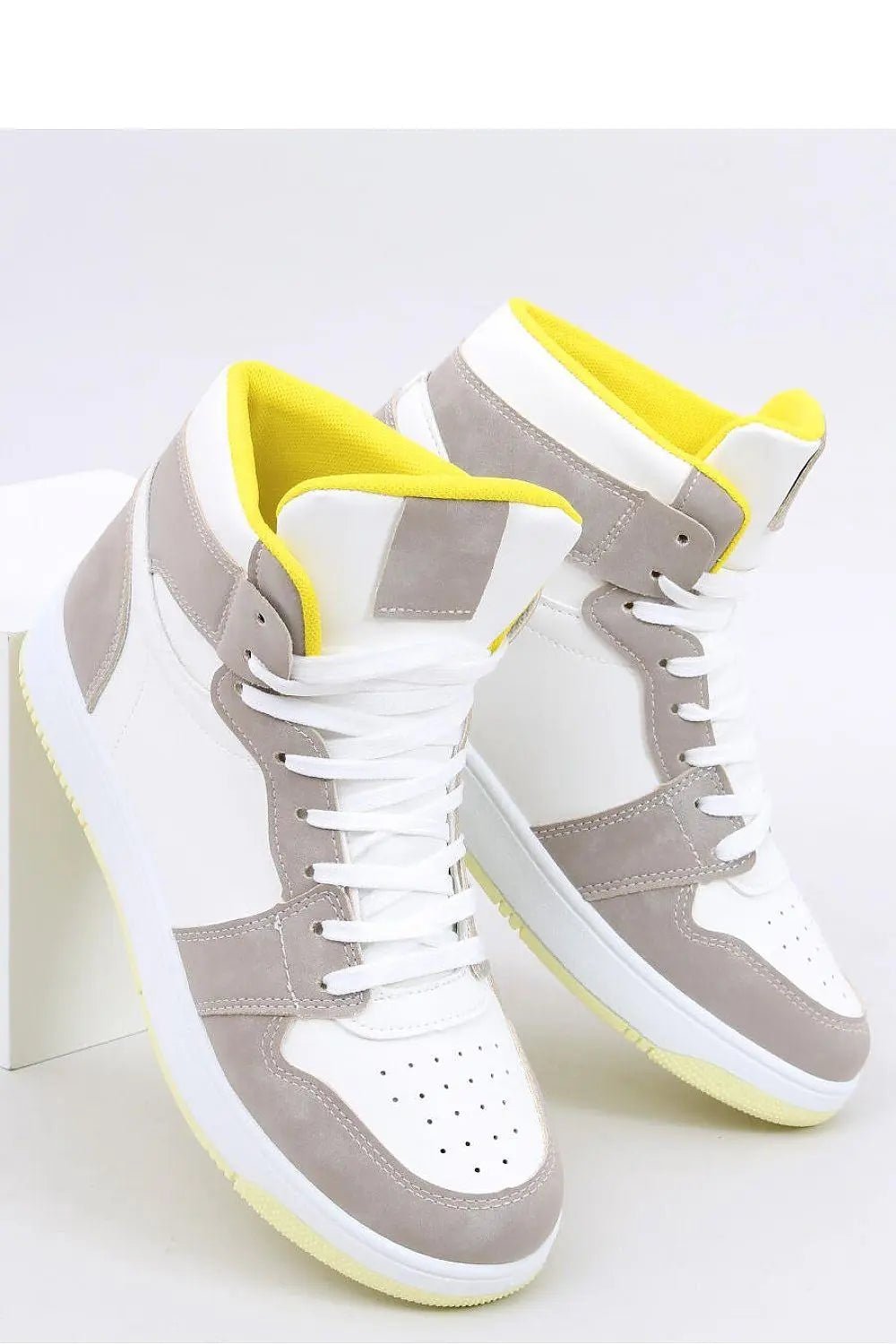 Sneakers model 170606 Inello - Honesty Sales