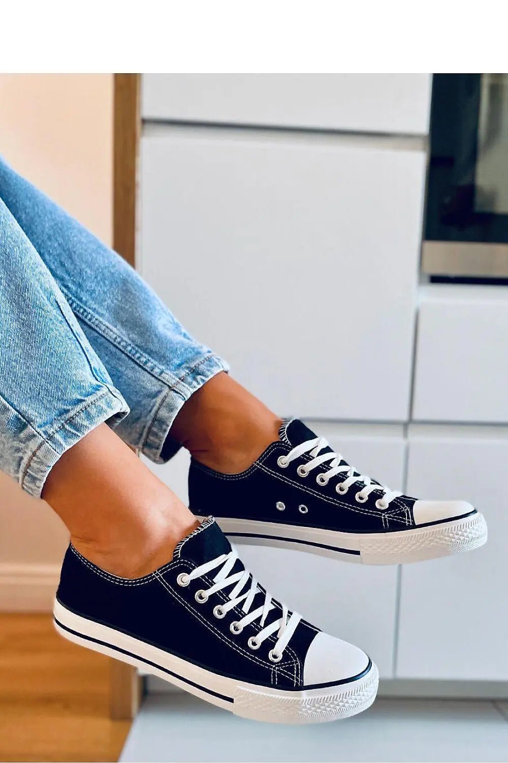 Sneakers model 170662 Inello - Honesty Sales