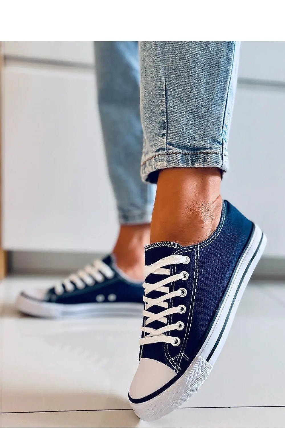Sneakers model 170664 Inello - Honesty Sales