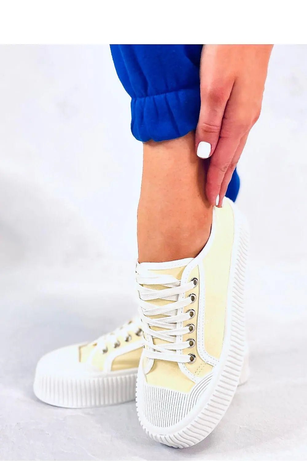 Sneakers model 176130 Inello - Honesty Sales