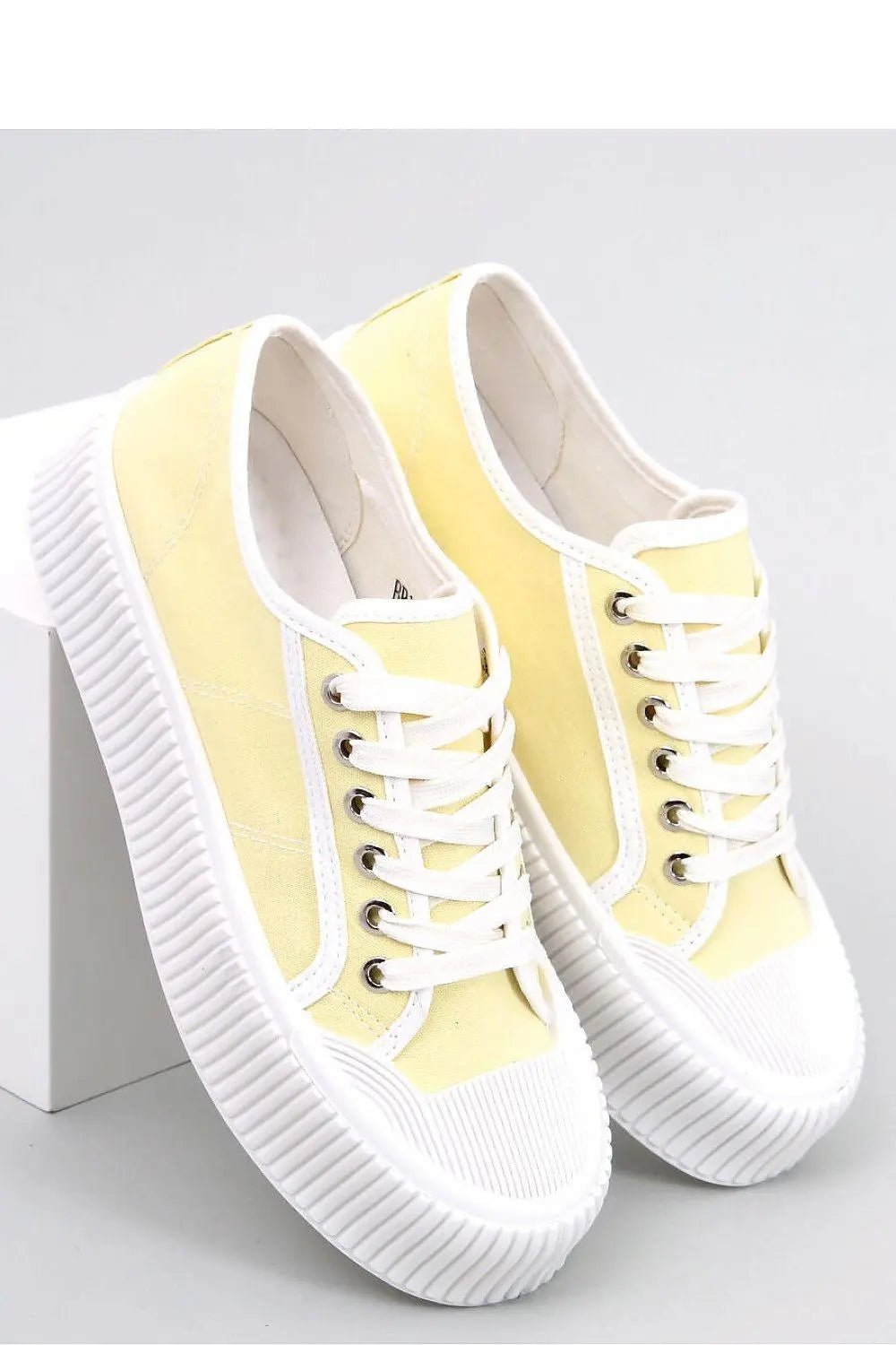 Sneakers model 176130 Inello - Honesty Sales