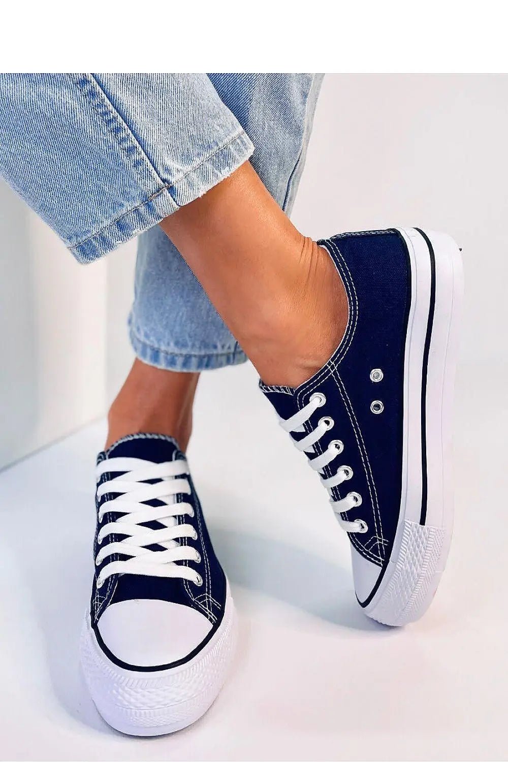 Sneakers model 178738 Inello - Honesty Sales