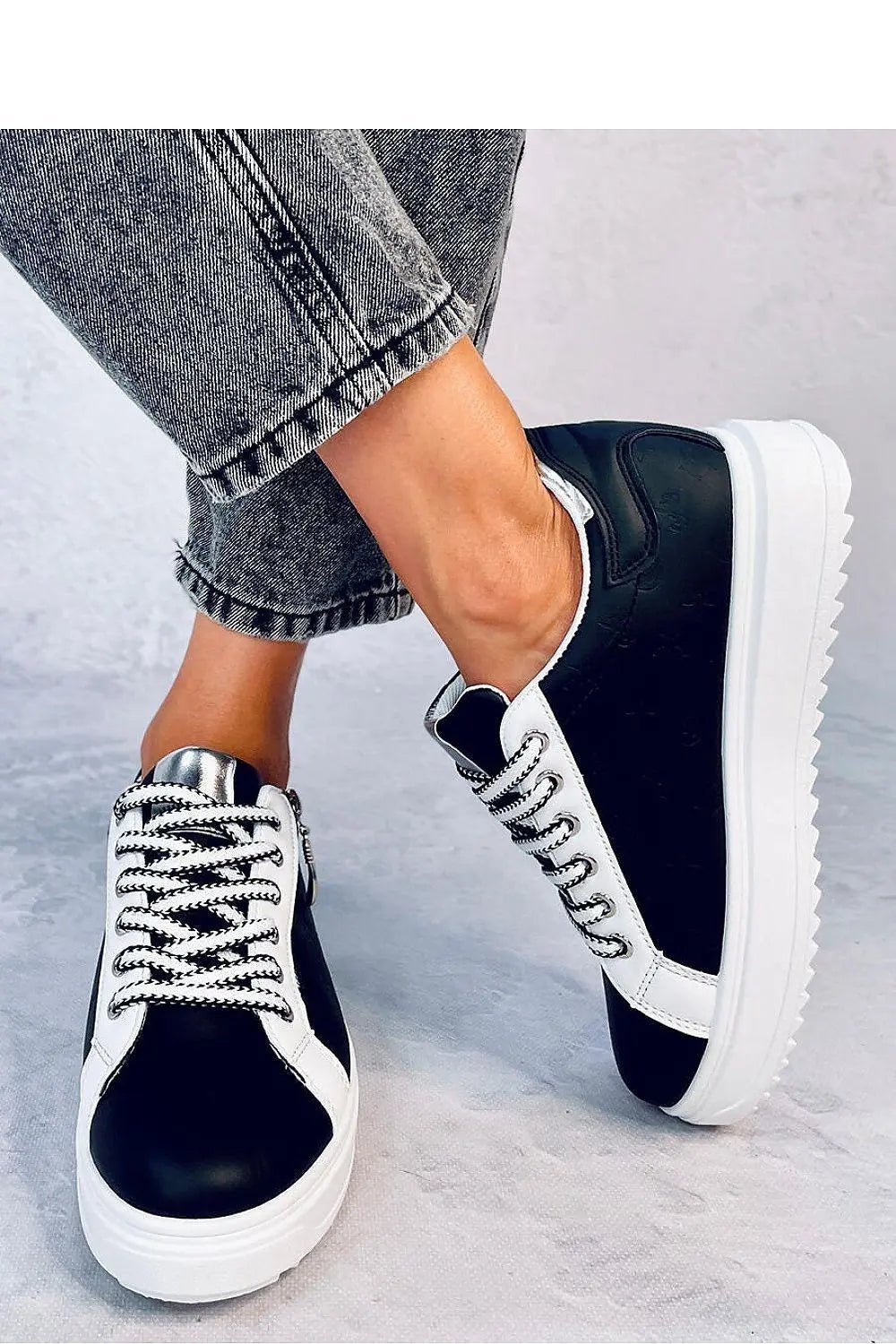 Sneakers model 184227 Inello - Honesty Sales