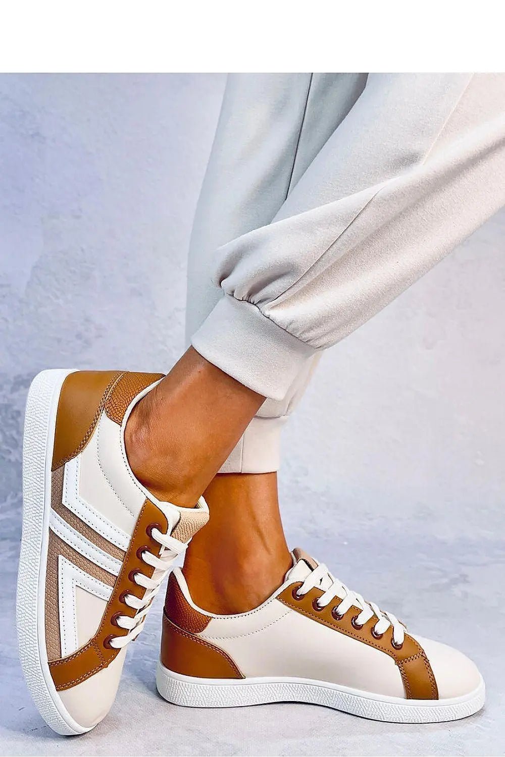 Sneakers model 184269 Inello - Honesty Sales