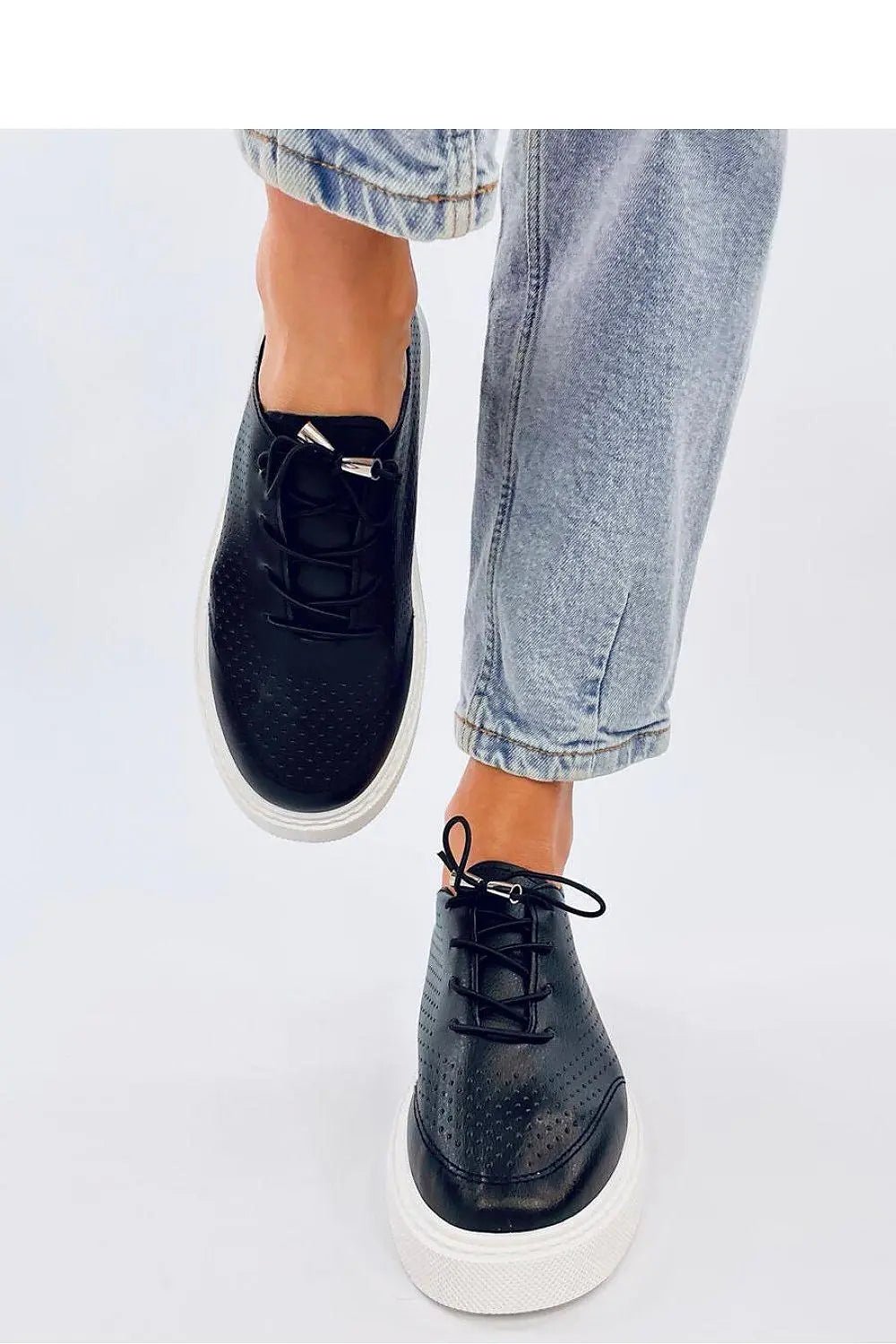 Sneakers model 192589 Inello - Honesty Sales
