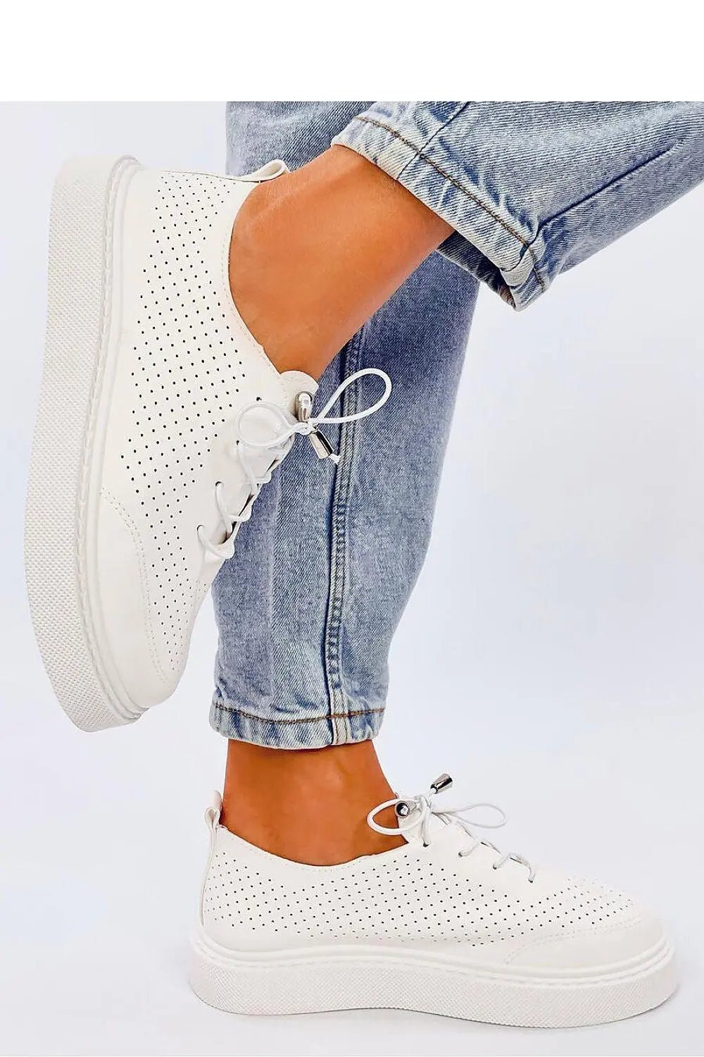Sneakers model 192590 Inello - Honesty Sales