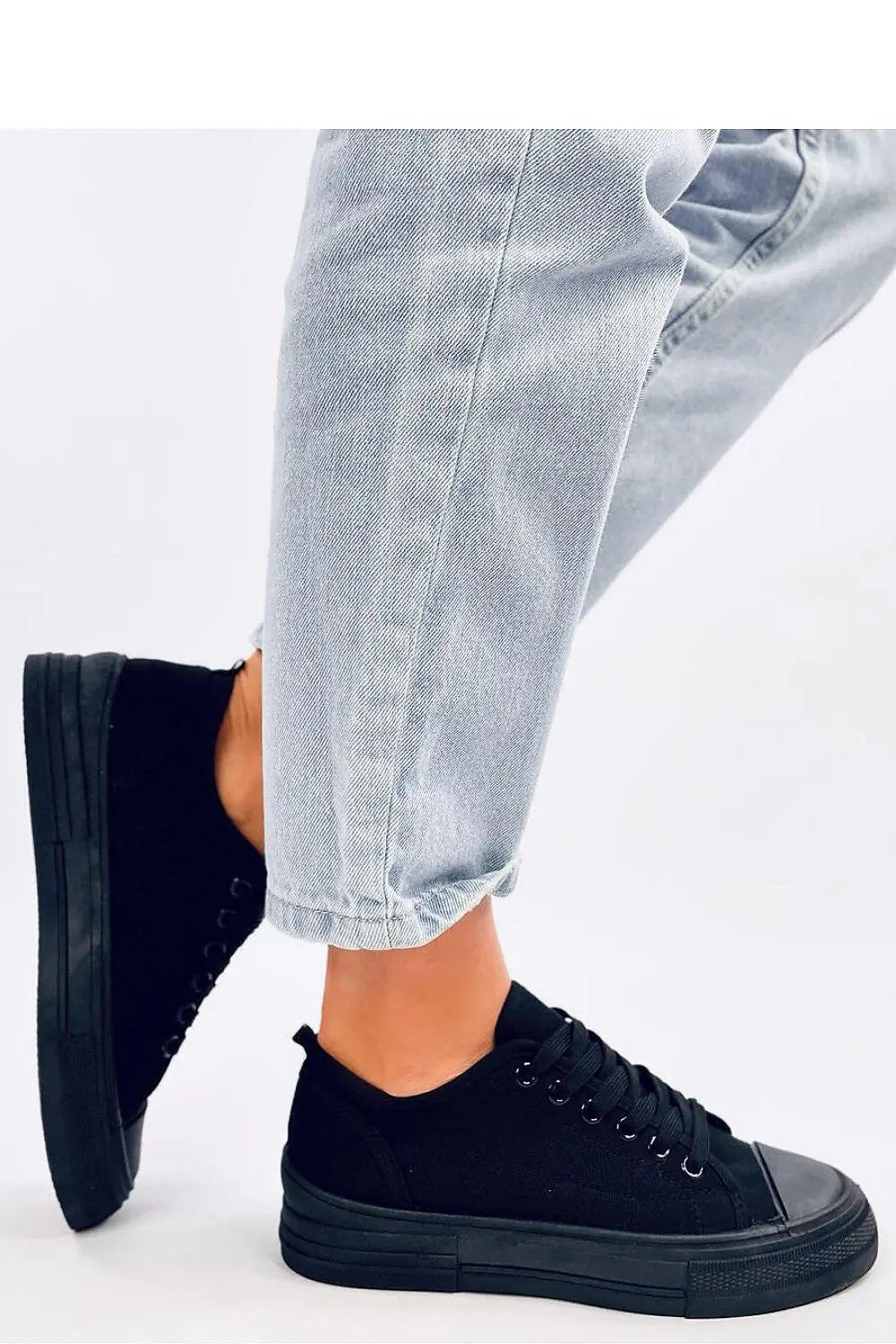 Sneakers model 193363 Inello - Honesty Sales