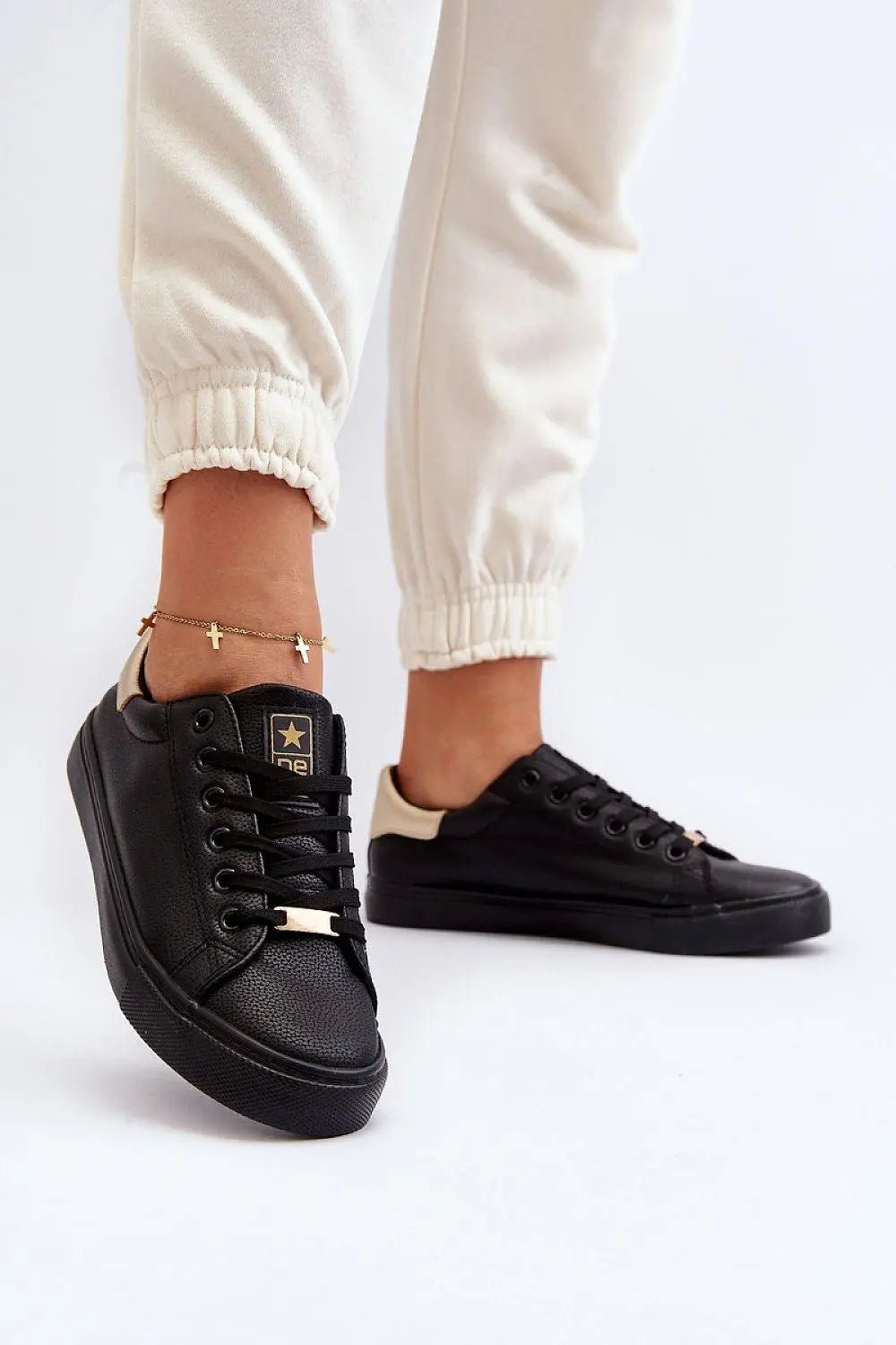 Sneakers model 193539 Step in style - Honesty Sales