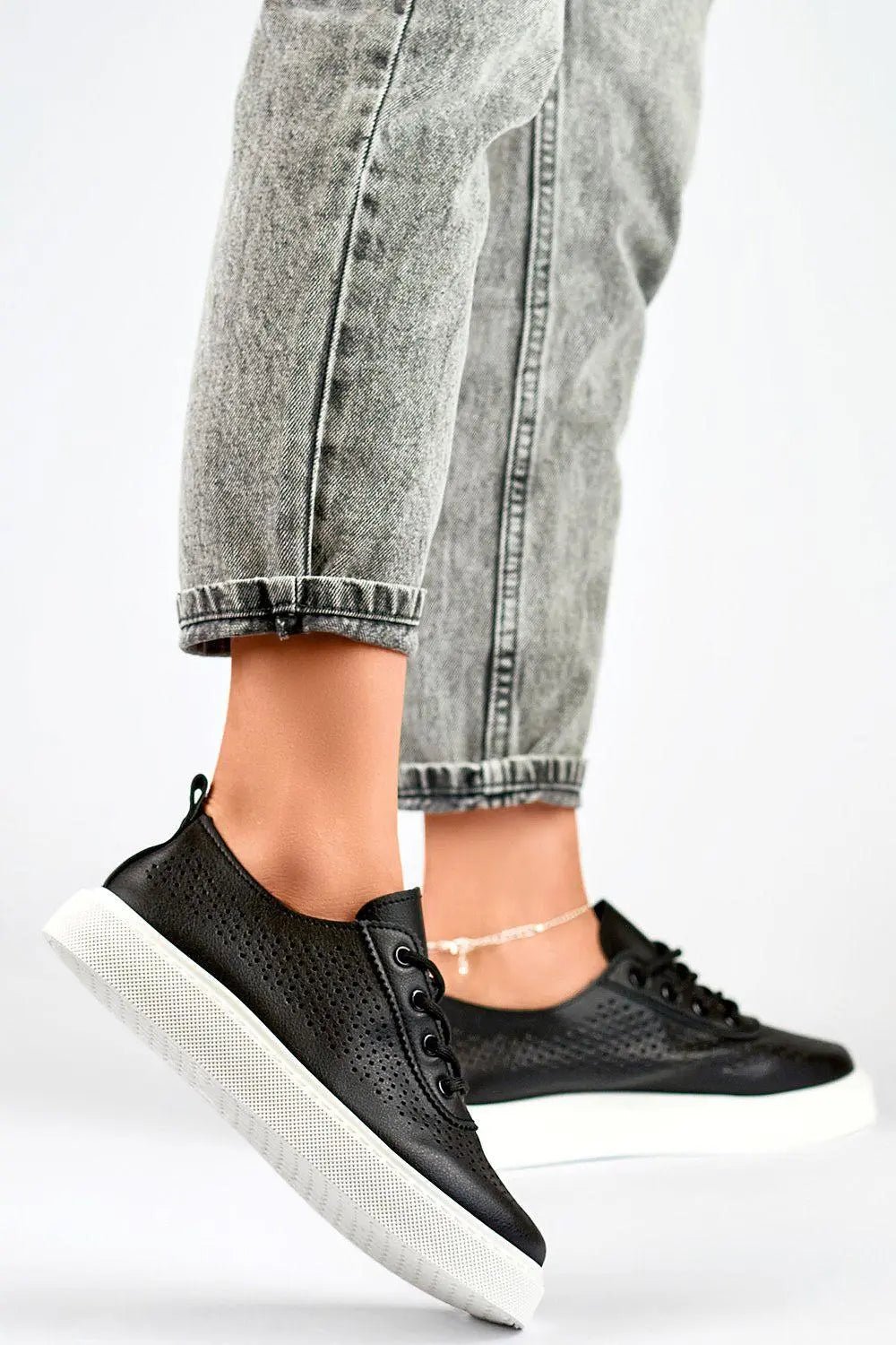 Sneakers model 193736 PRIMO - Honesty Sales