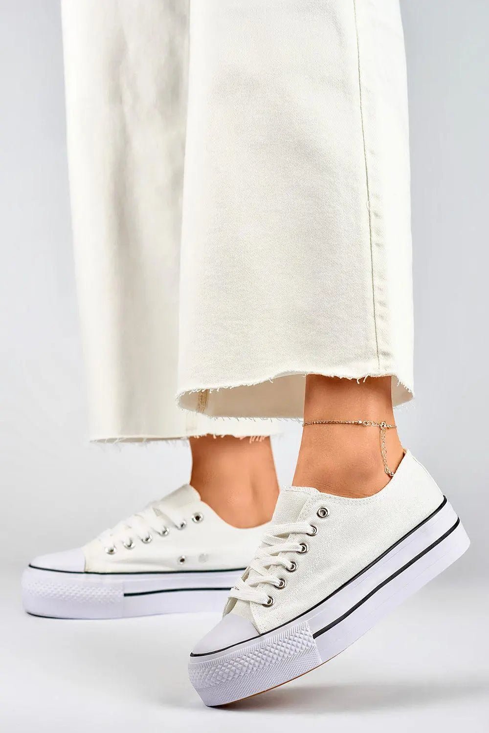 Sneakers model 193740 PRIMO - Honesty Sales