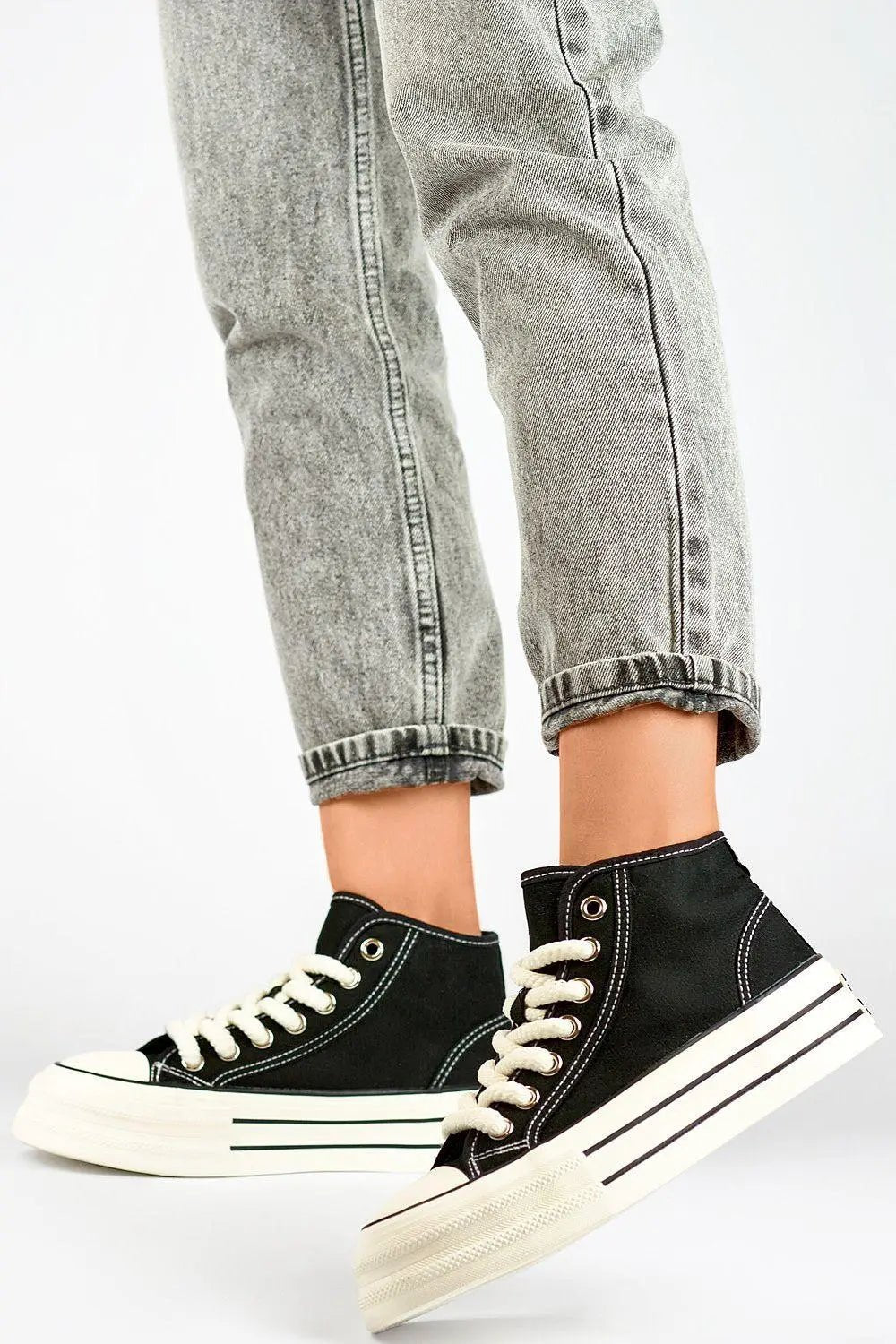 Sneakers model 193748 PRIMO - Honesty Sales