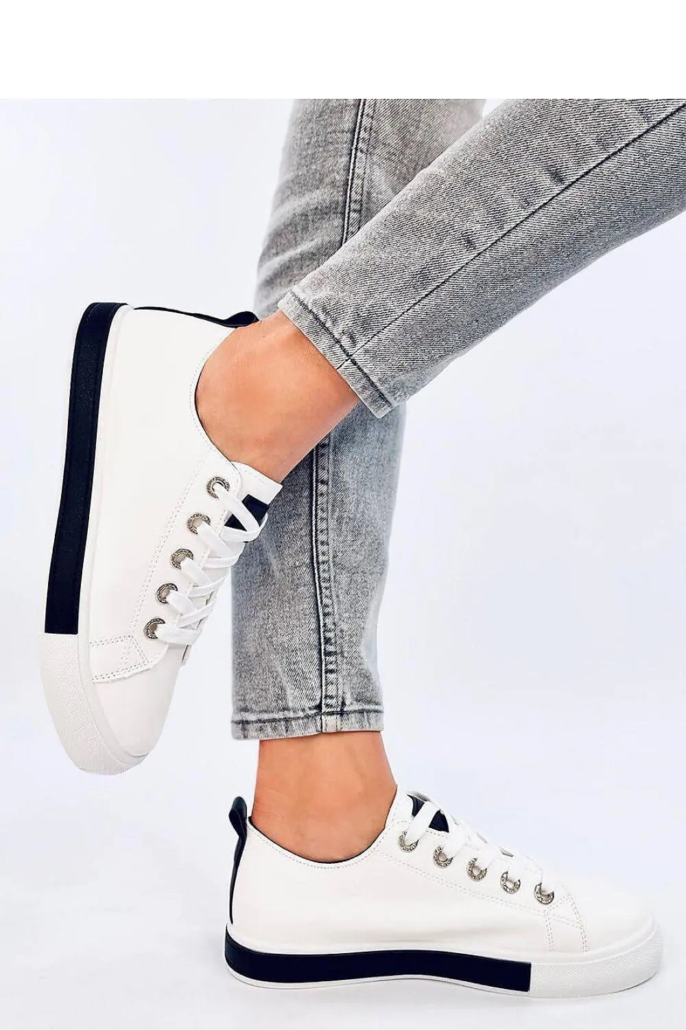 Sneakers model 194032 Inello - Honesty Sales