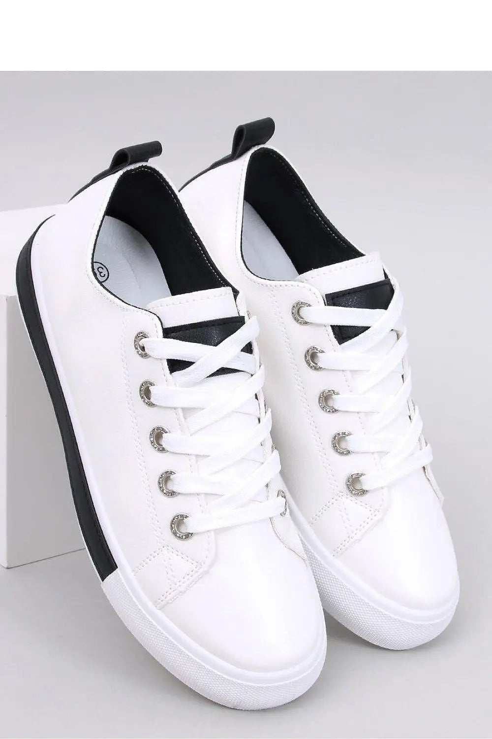 Sneakers model 194032 Inello - Honesty Sales