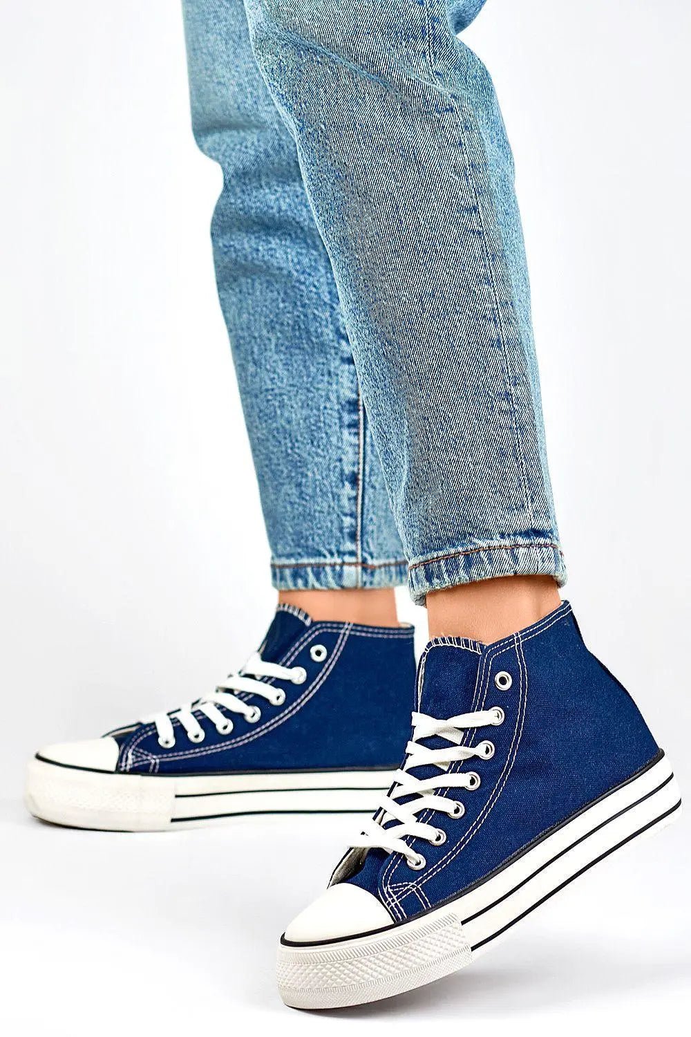 Sneakers model 194904 PRIMO - Honesty Sales