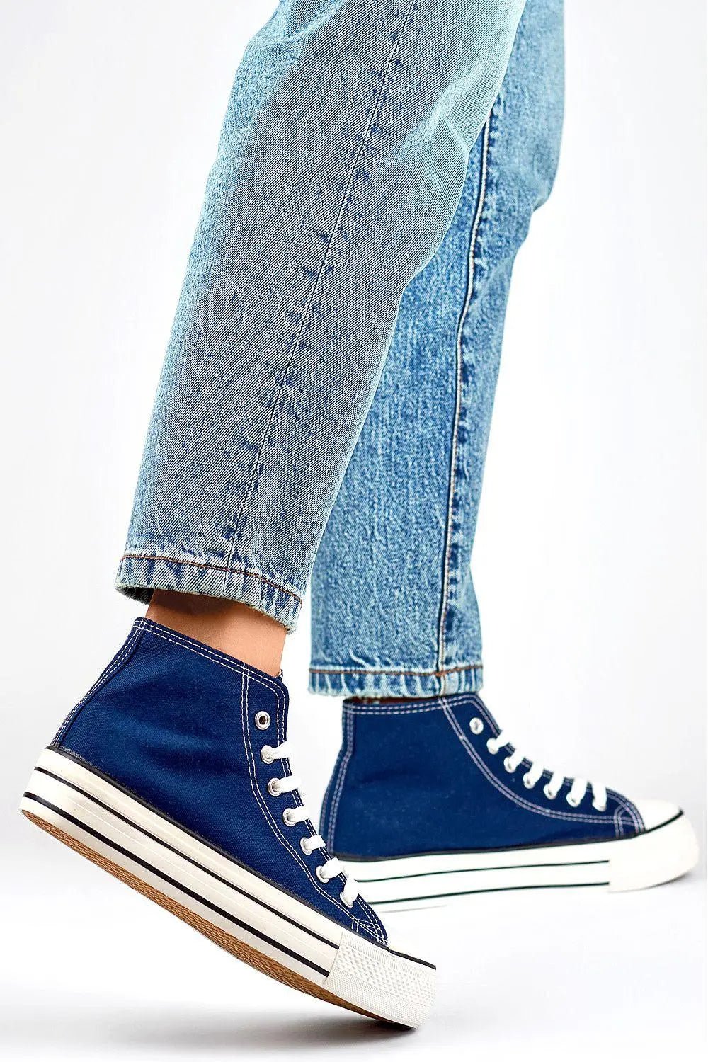Sneakers model 194904 PRIMO - Honesty Sales