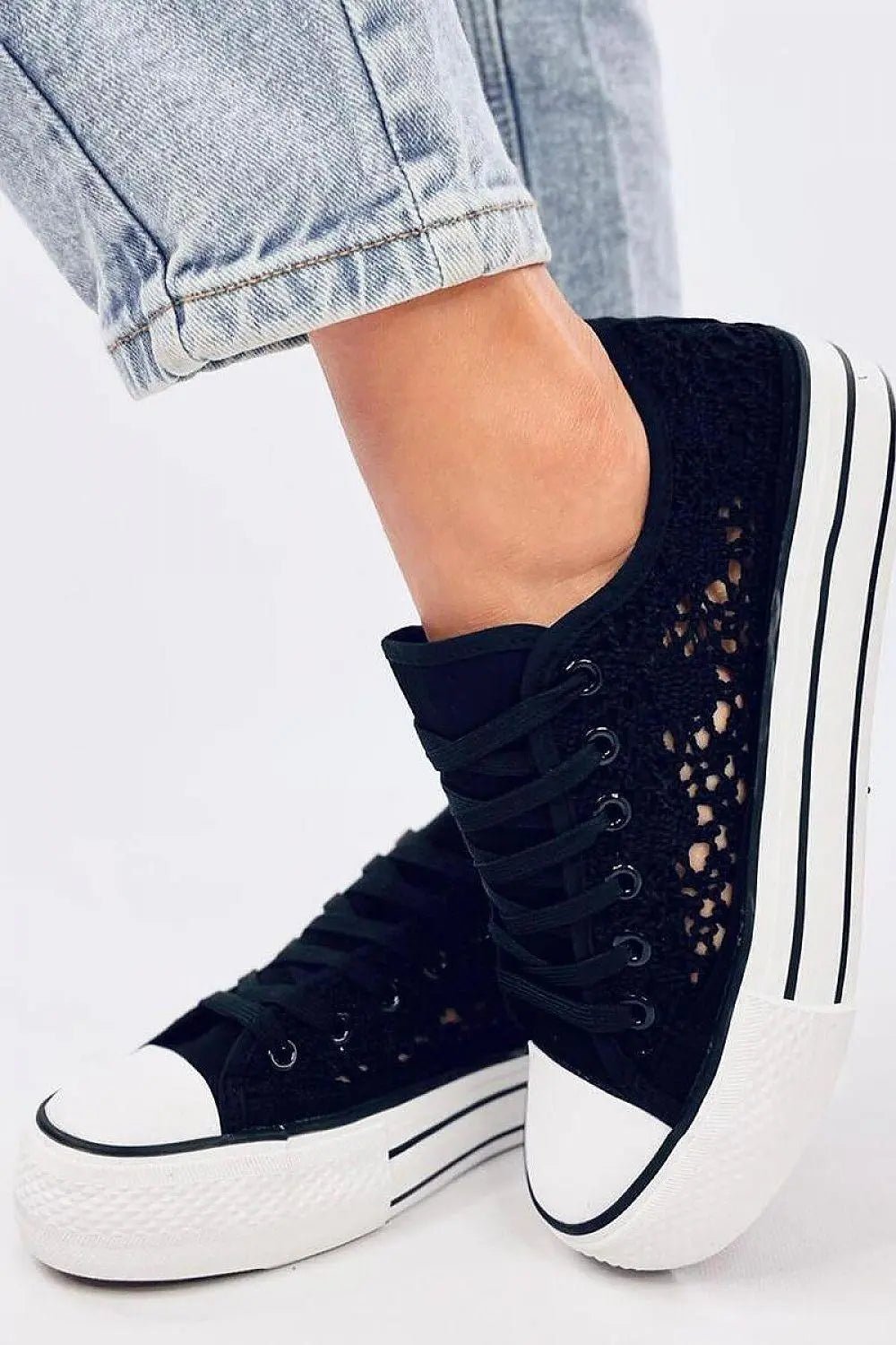 Sneakers model 195555 Inello - Honesty Sales