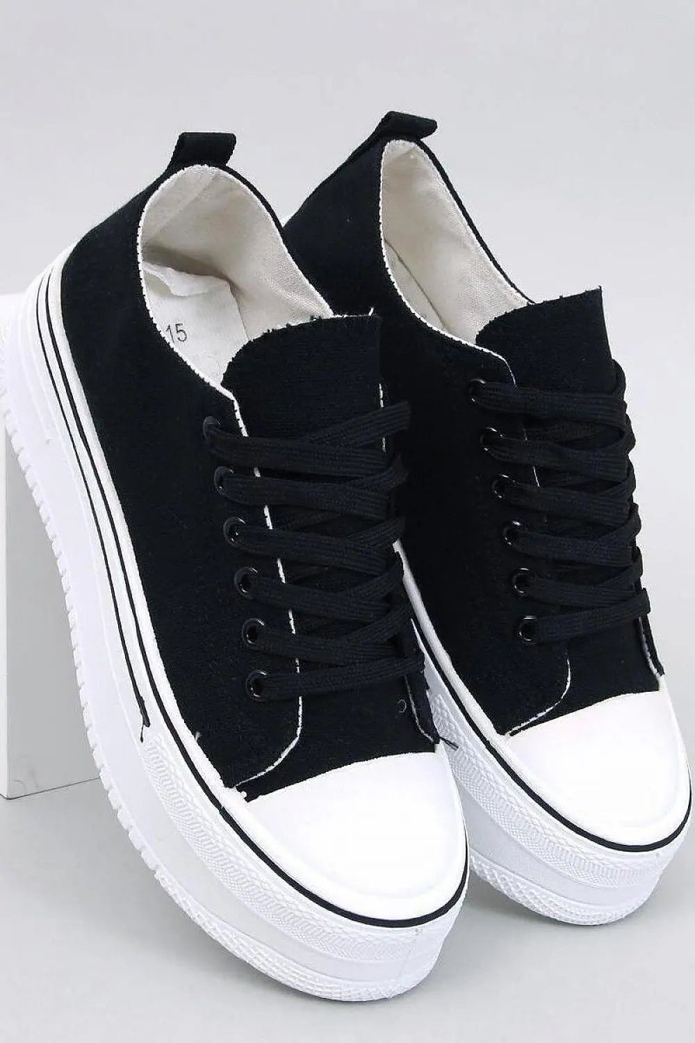 Sneakers model 195621 Inello - Honesty Sales