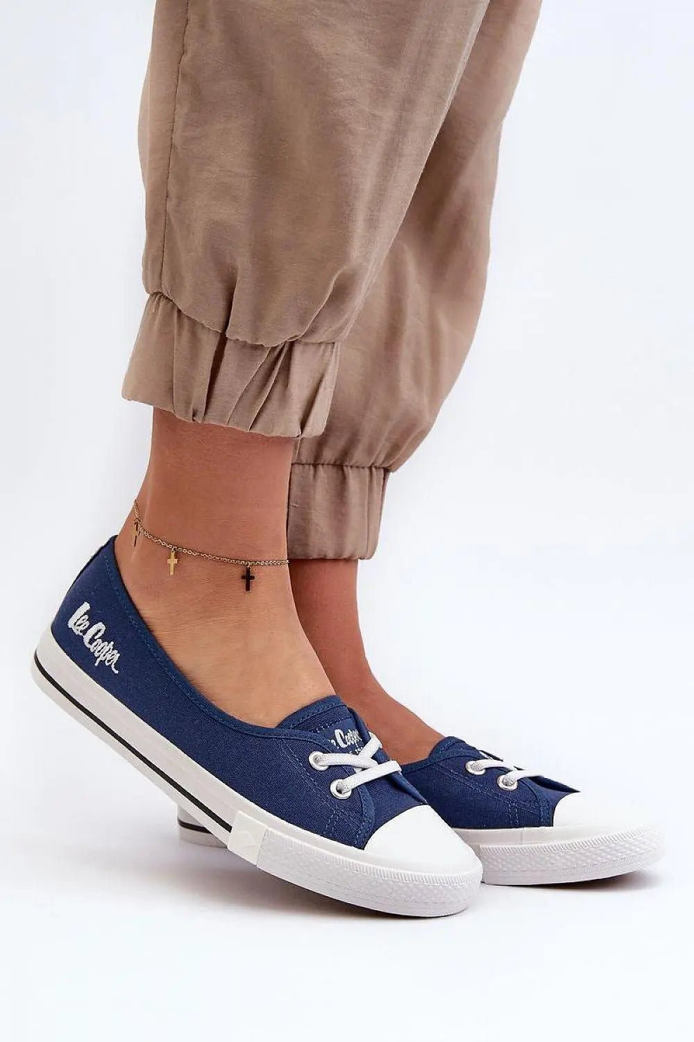 Sneakers model 197886 Step in style - Honesty Sales