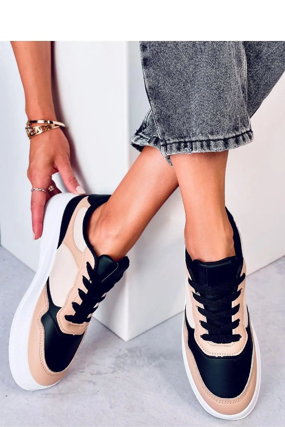 Sport Shoes model 184237 Inello - Honesty Sales