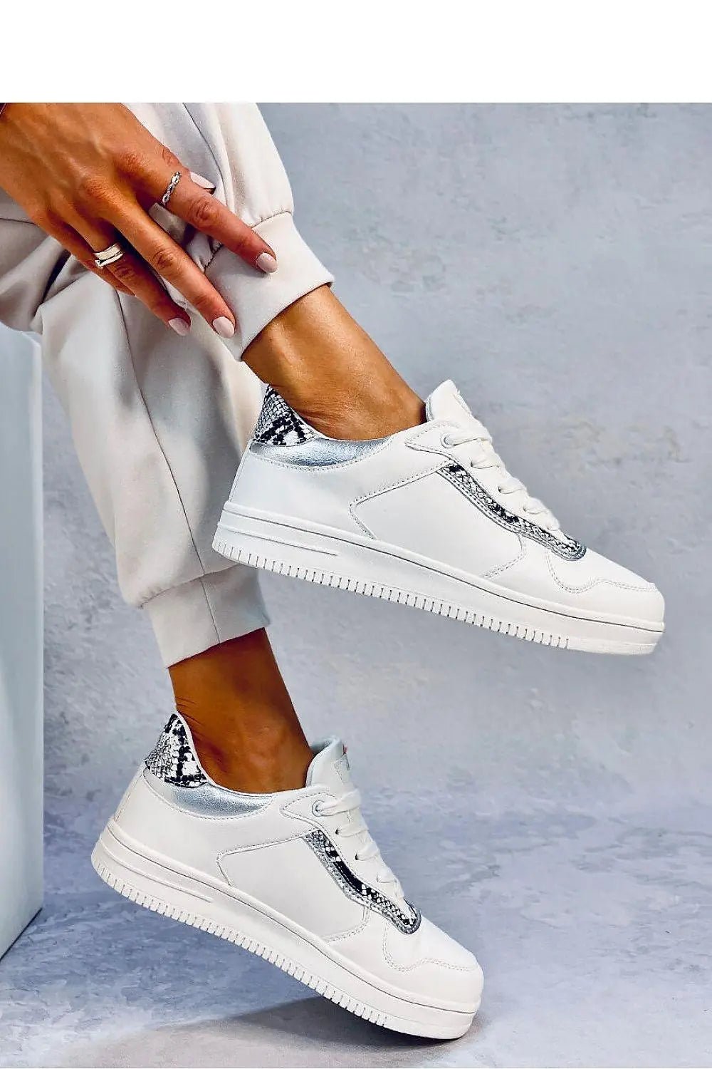 Sport Shoes model 184263 Inello - Honesty Sales