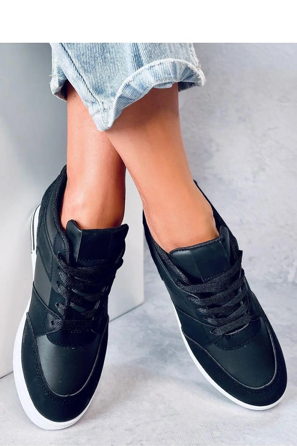 Sport Shoes model 184567 Inello - Honesty Sales