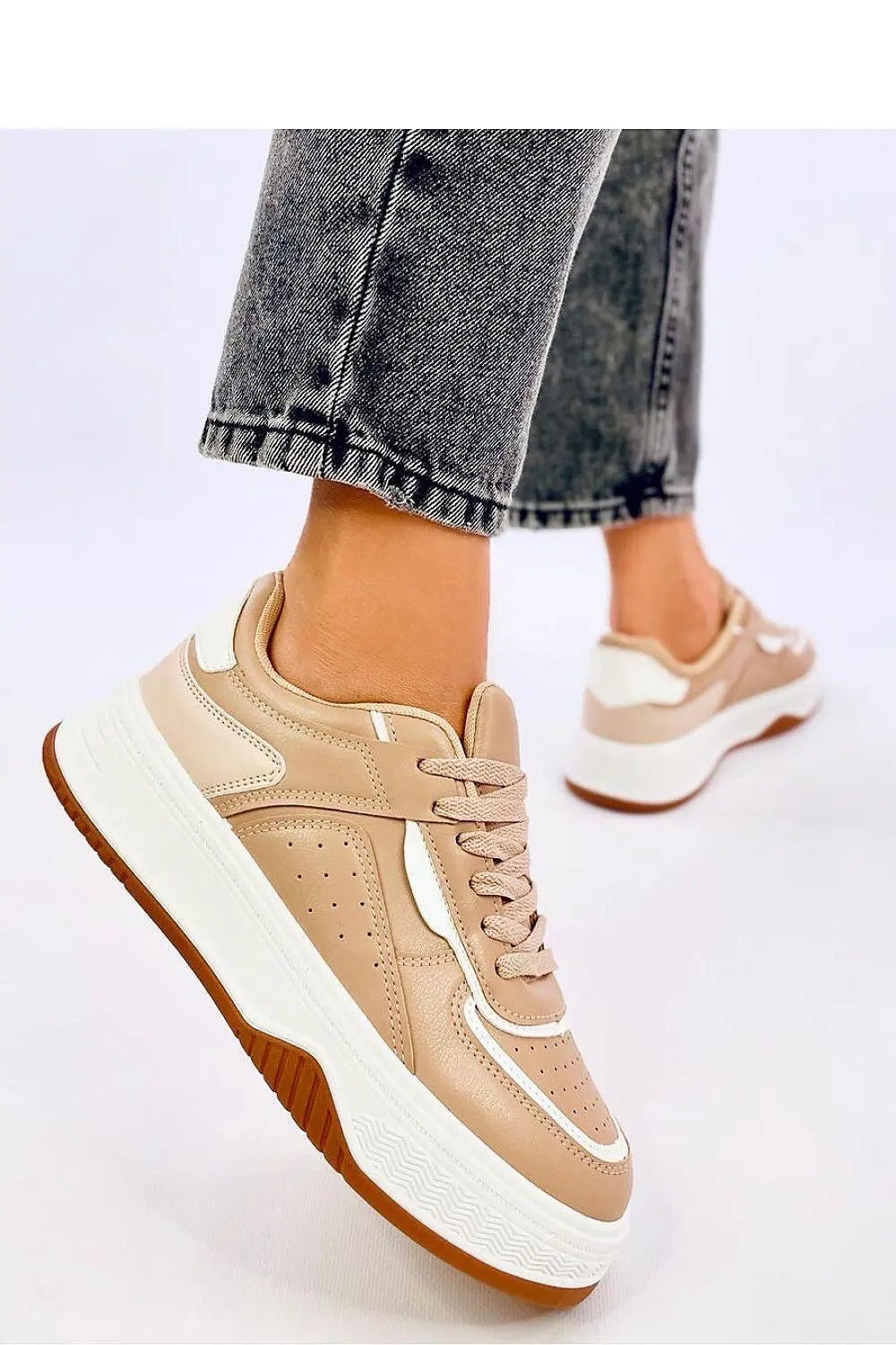 Sport Shoes model 192181 Inello - Honesty Sales