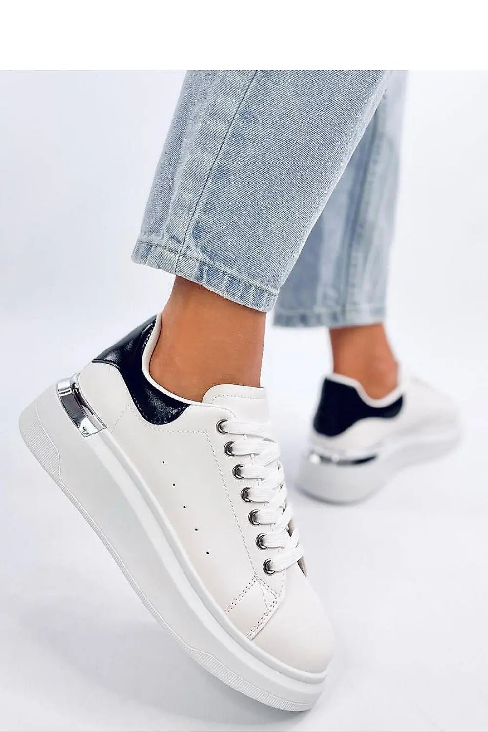 Sport Shoes model 193458 Inello - Honesty Sales