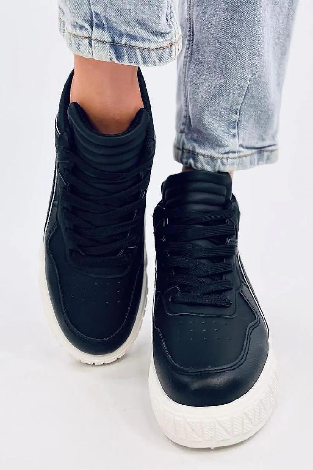 Sport Shoes model 195552 Inello - Honesty Sales
